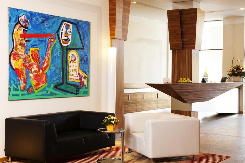 The Gerald'S Hotel Rădăuţi Екстериор снимка